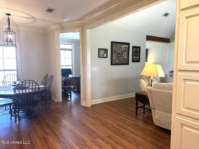 $299,000 | 4 Bayou Lane, Natchez, MS 39120