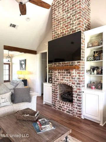 $299,000 | 4 Bayou Lane, Natchez, MS 39120