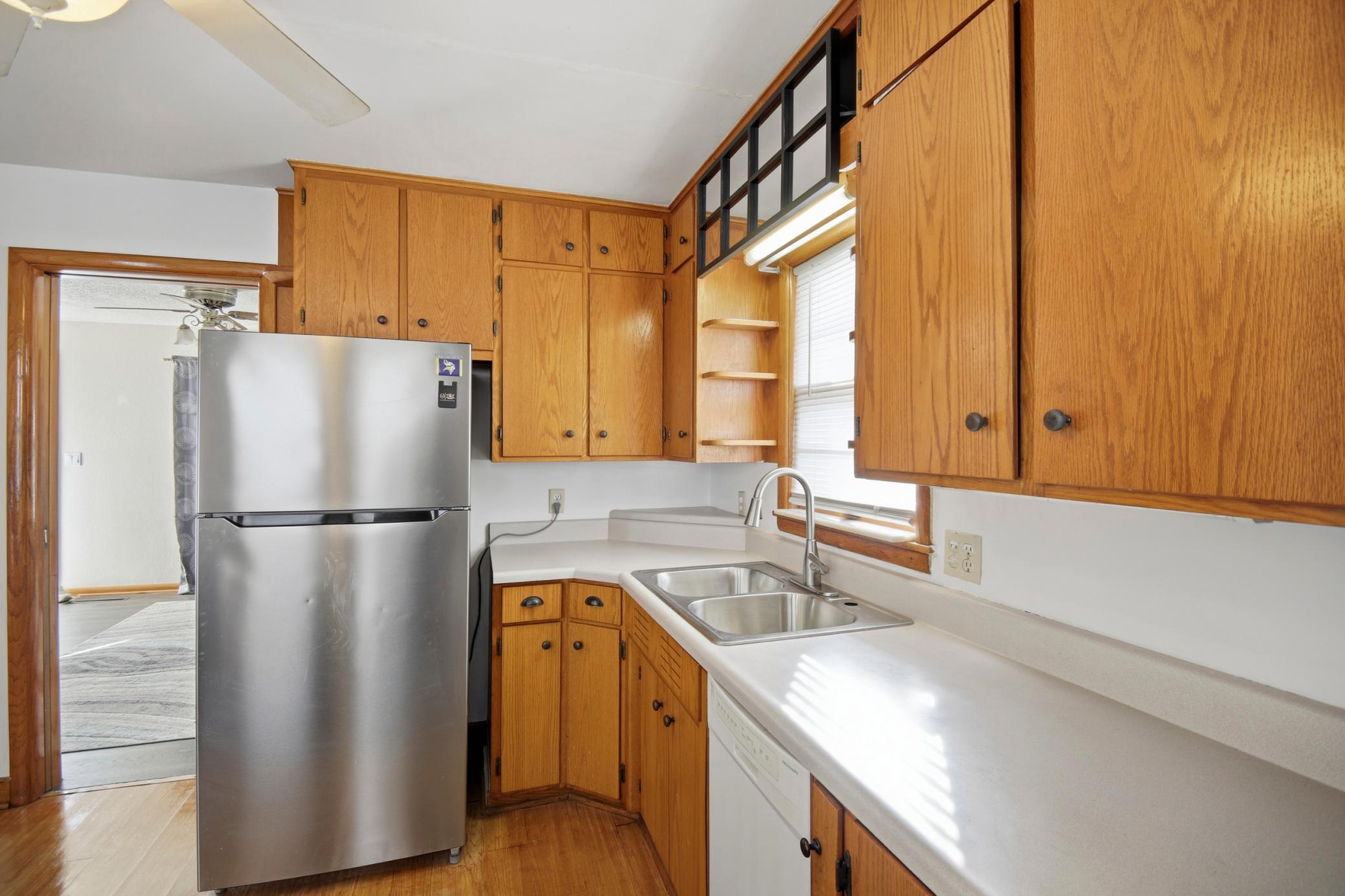 600 15th Avenue Southwest Austin, MN 55912 - Photo 12 of 40