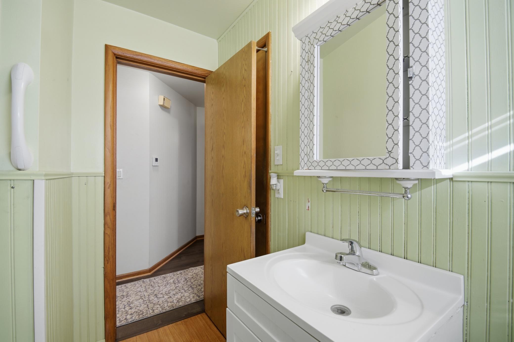 600 15th Avenue Southwest Austin, MN 55912 - Photo 22 of 40