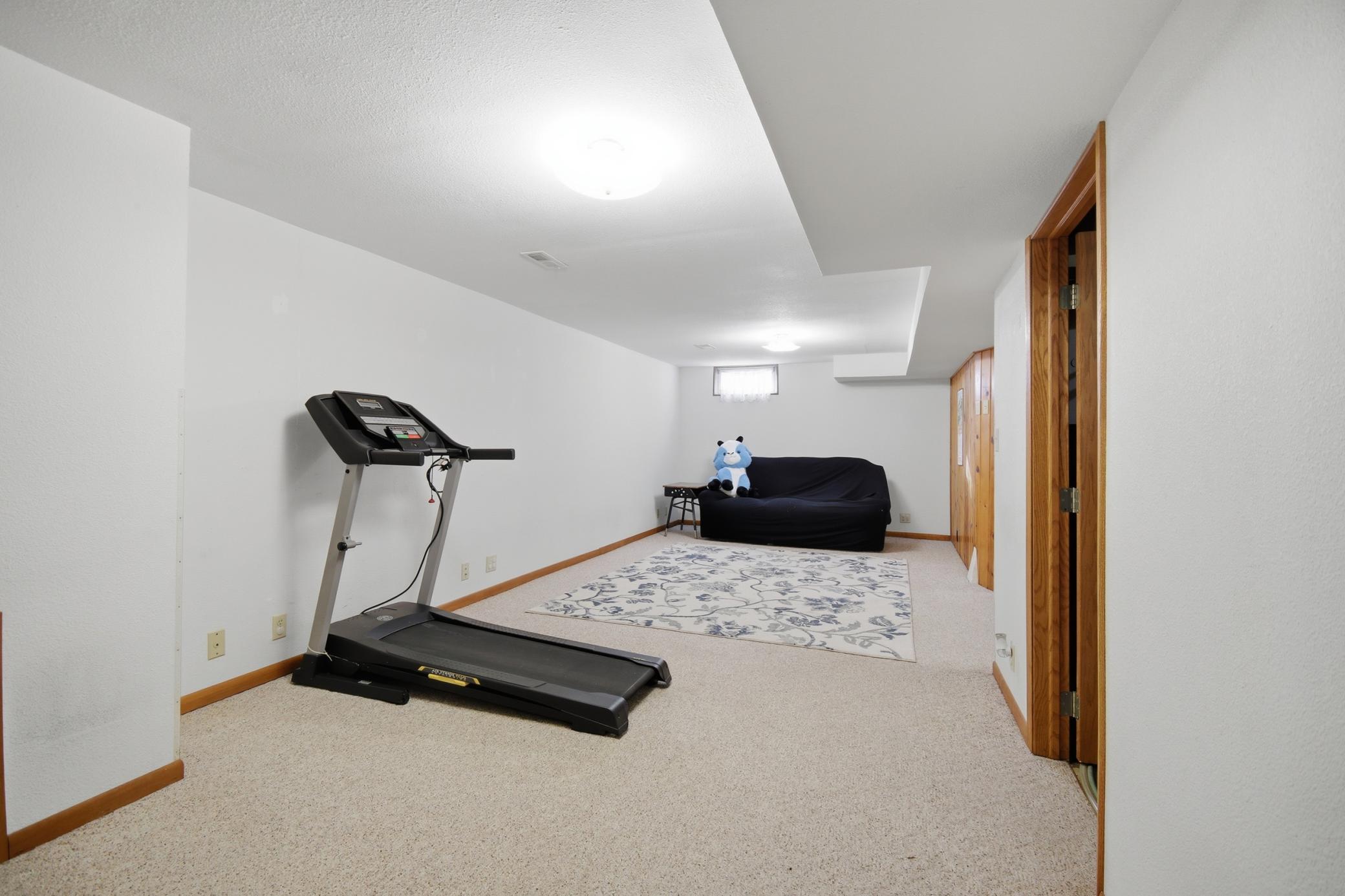 600 15th Avenue Southwest Austin, MN 55912 - Photo 26 of 40