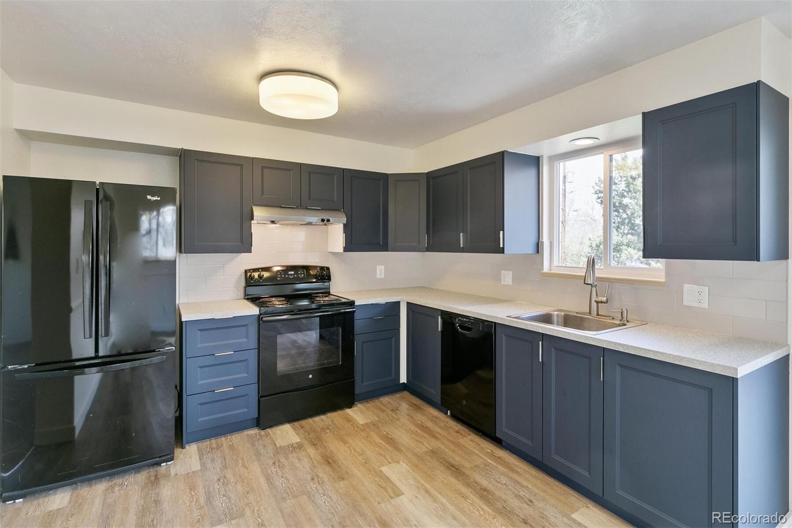 4632 Everett Court Wheat Ridge, CO 80033 - Photo 8 of 25