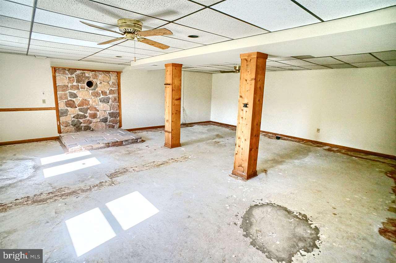 408 Limestone Road Carlisle, PA 17015 - Photo 13 of 17 Gallery Image 13