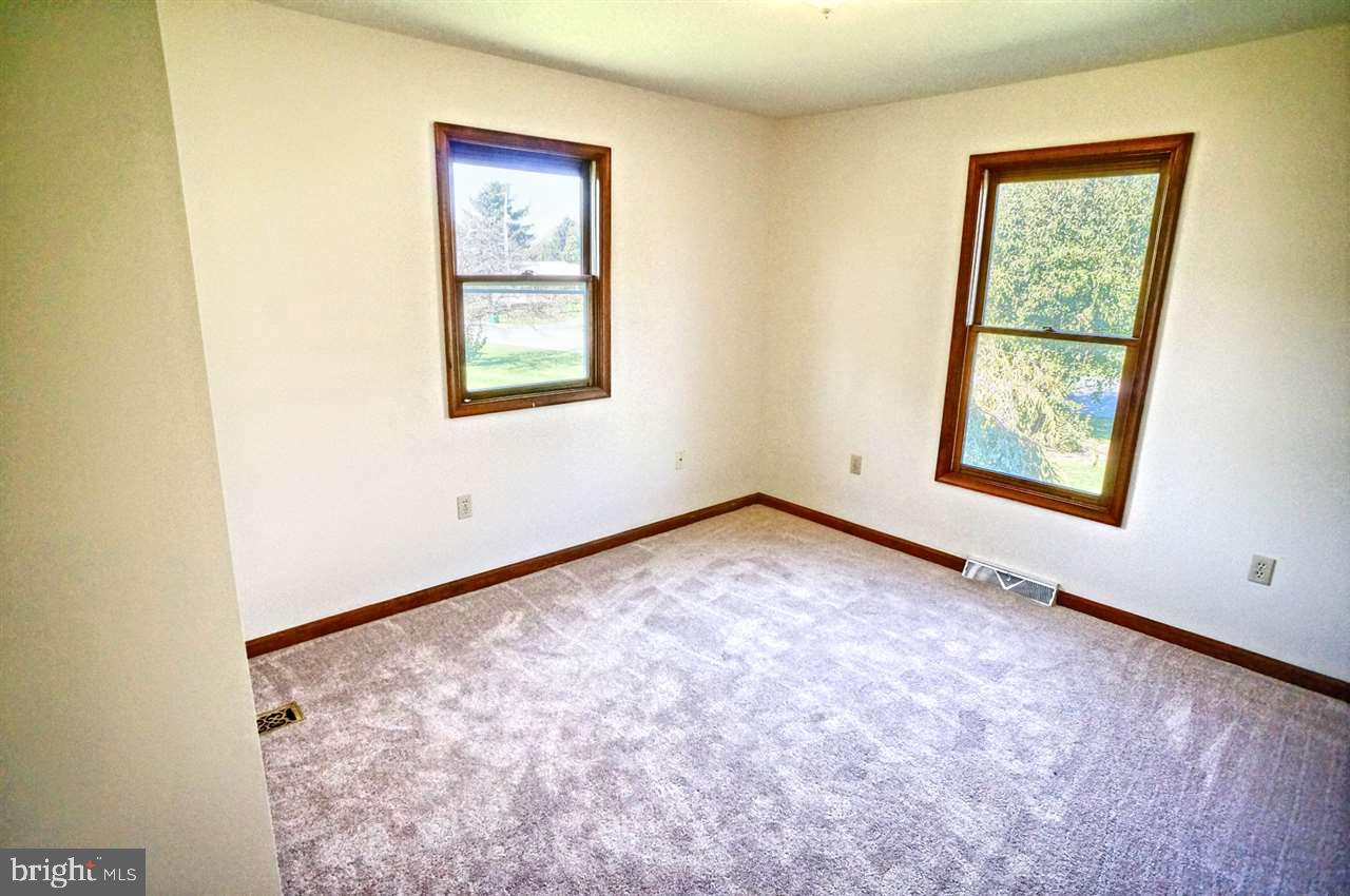 408 Limestone Road Carlisle, PA 17015 - Photo 10 of 17 Gallery Image 10