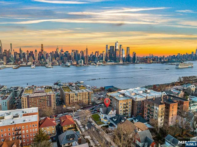 $2,899,999 | 855-859 Boulevard, Weehawken, NJ 07086