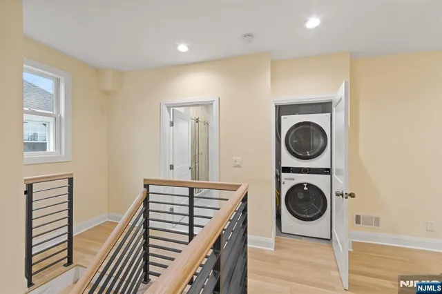 $2,899,999 | 855-859 Boulevard, Weehawken, NJ 07086