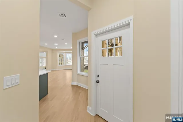 $2,899,999 | 855-859 Boulevard, Weehawken, NJ 07086