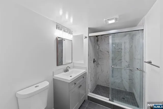 $2,899,999 | 855-859 Boulevard, Weehawken, NJ 07086