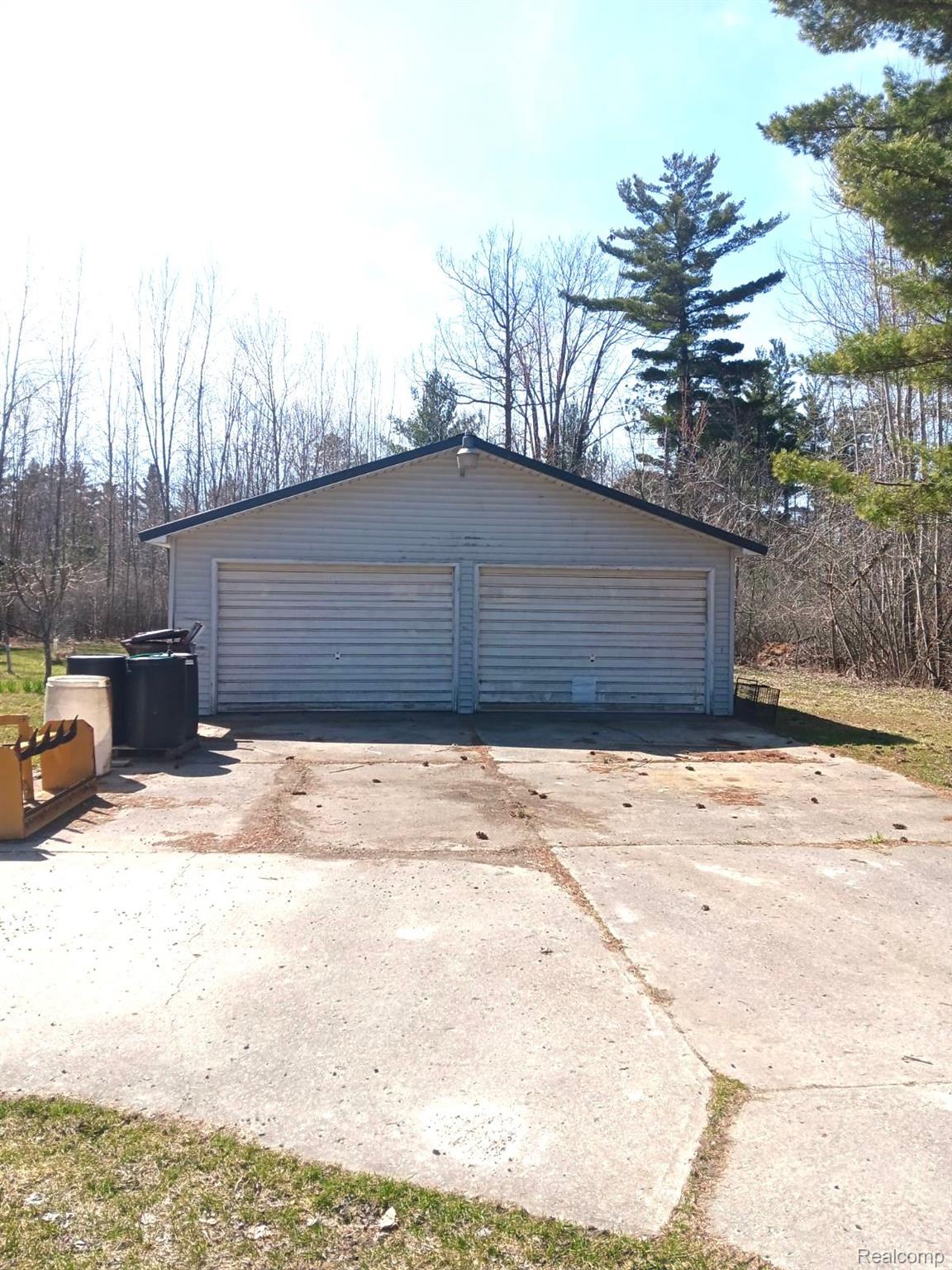 3741 Bordeau Road Standish, MI 48658 - Photo 34 of 35 2 car detached garage with heated workshop
