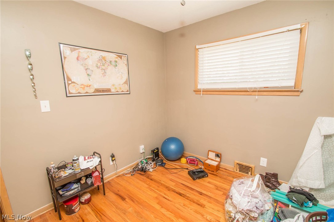 1159 Haverston Road Cleveland, OH 44124 - Photo 16 of 28