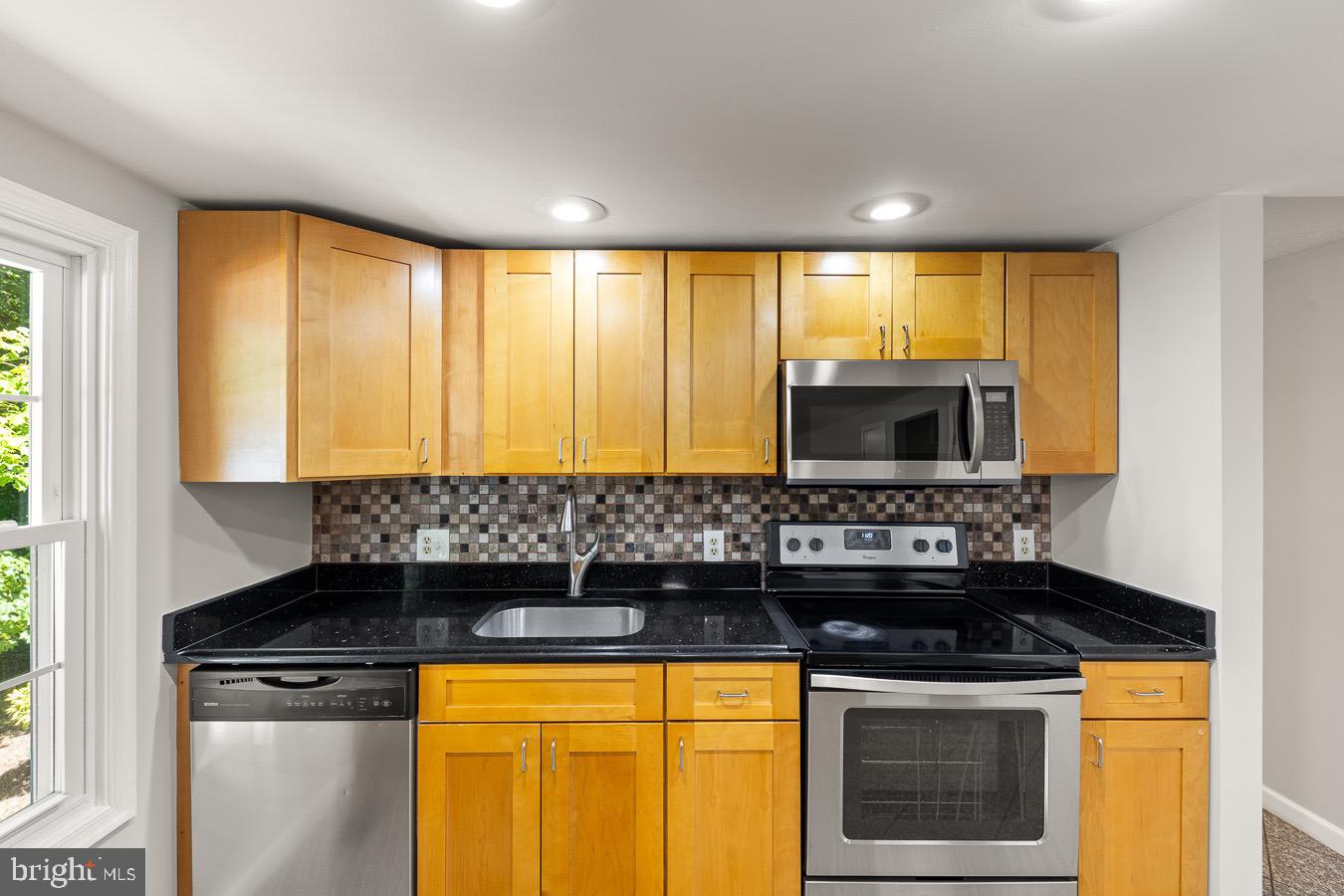 5918 Oak Ridge Court Burke, VA 22015 - Photo 14 of 37