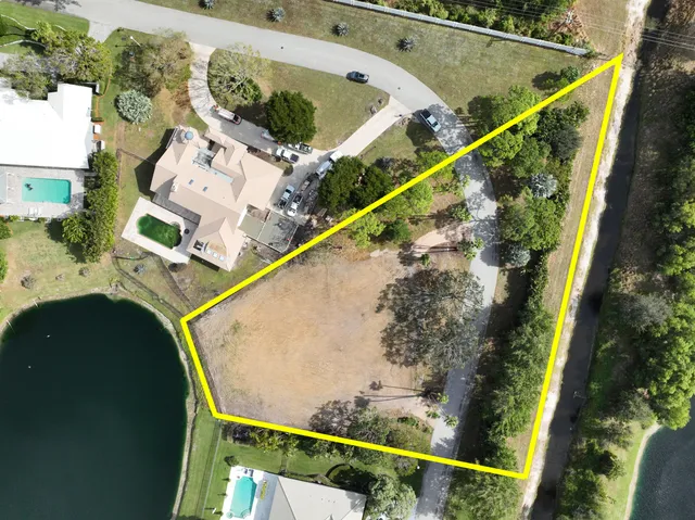 $1,675,000 | 330 Glenwood Drive, Delray Beach, FL 33445