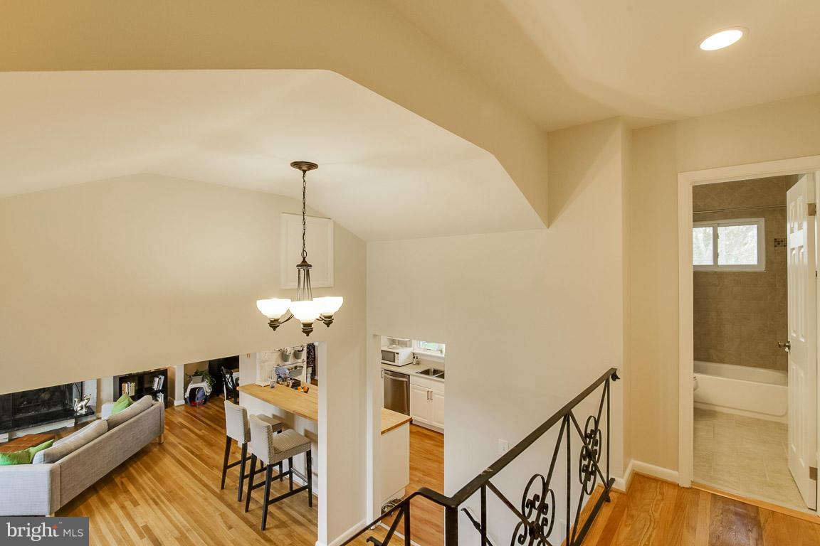 3802 Towanda Road Alexandria, VA 22303 - Photo 22 of 30 Interior (General)