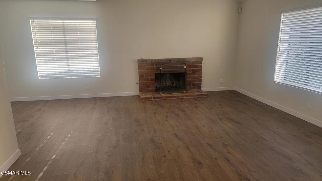 2075 Sierra Place Oxnard, CA 93033 - Photo 5 of 36