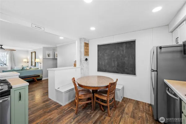 $700,000 | 6916 Beverly Lane, Everett, WA 98203