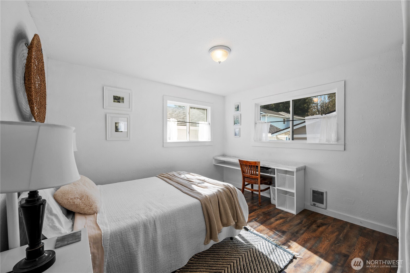 6916 Beverly Lane Everett, WA 98203 - Photo 16 of 38