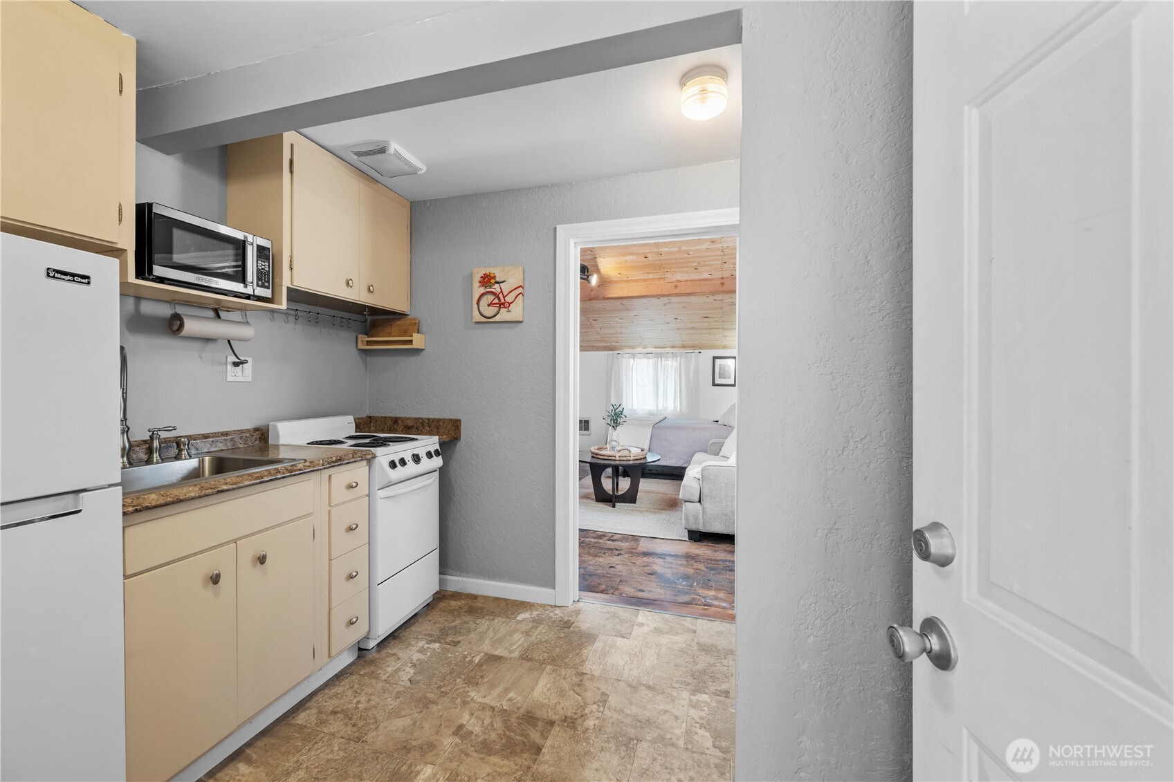 6916 Beverly Lane Everett, WA 98203 - Photo 24 of 38