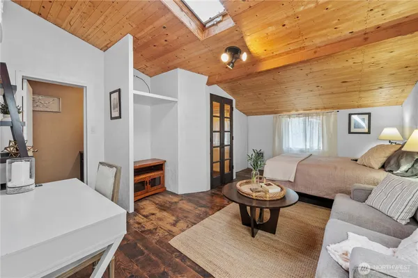 $700,000 | 6916 Beverly Lane, Everett, WA 98203