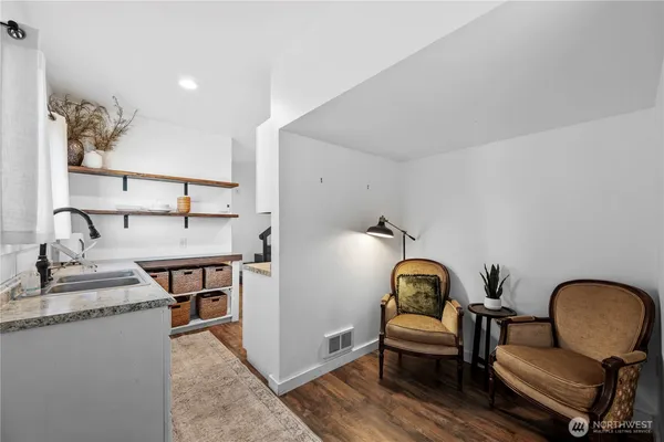 $700,000 | 6916 Beverly Lane, Everett, WA 98203