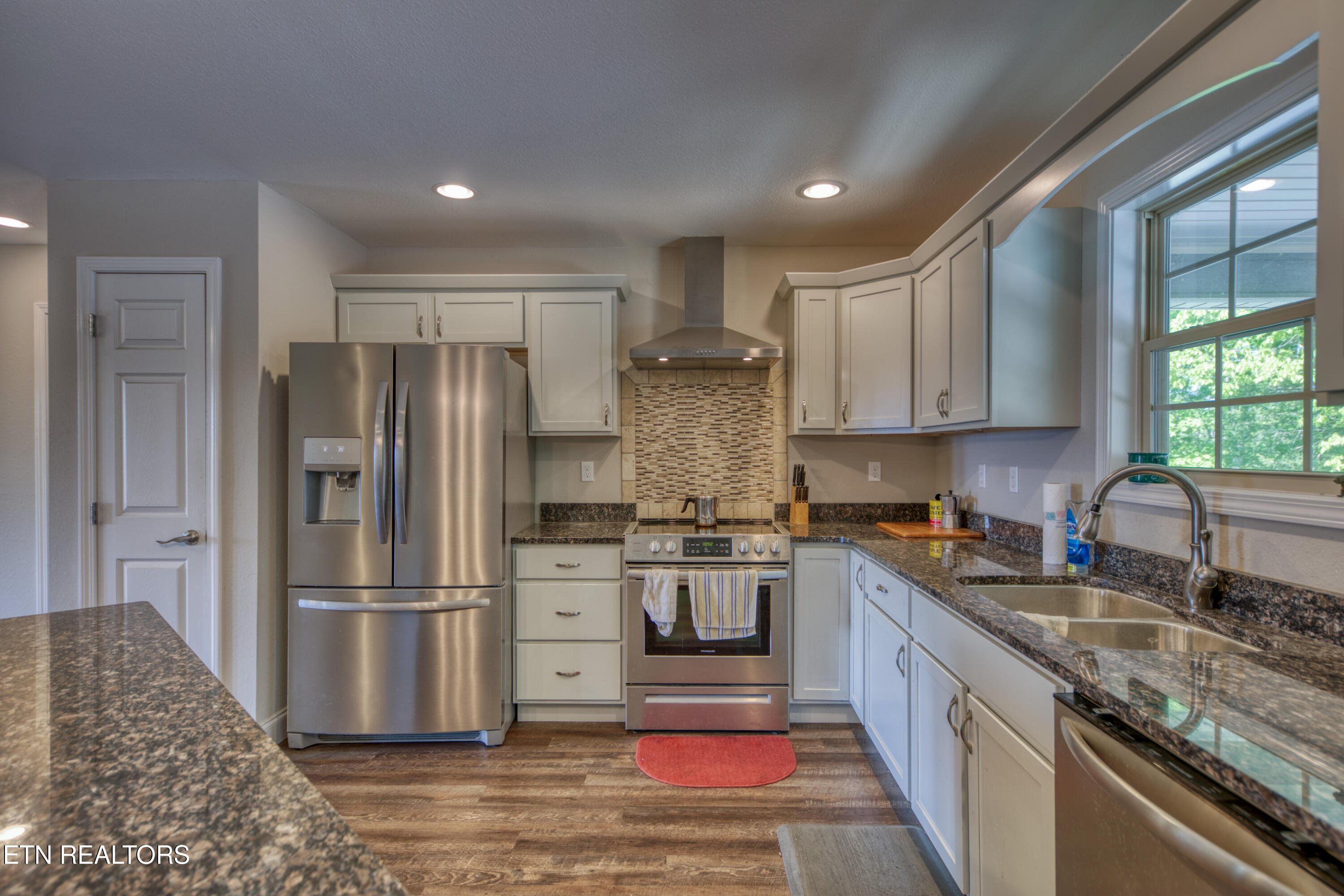 1424 Millican Grove Road Sevierville, TN 37876 - Photo 13 of 29 0H3A0019_36