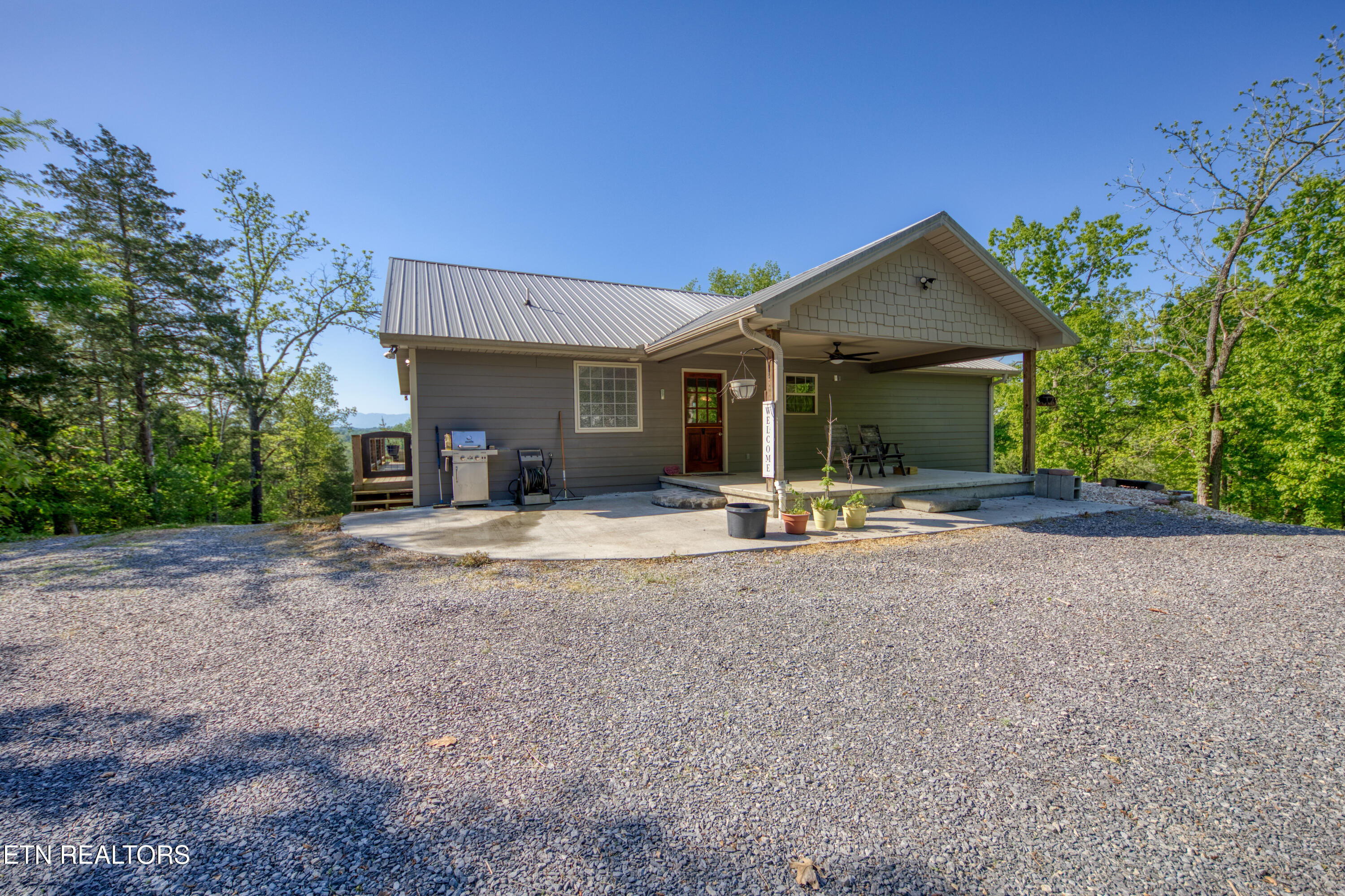 1424 Millican Grove Road Sevierville, TN 37876 - Photo 8 of 29 0H3A9939_12