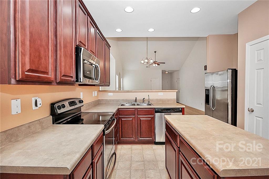 747 Jones Branch Road Fort Mill, SC 29715 - Photo 8 of 23
