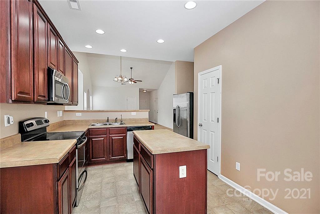747 Jones Branch Road Fort Mill, SC 29715 - Photo 10 of 23