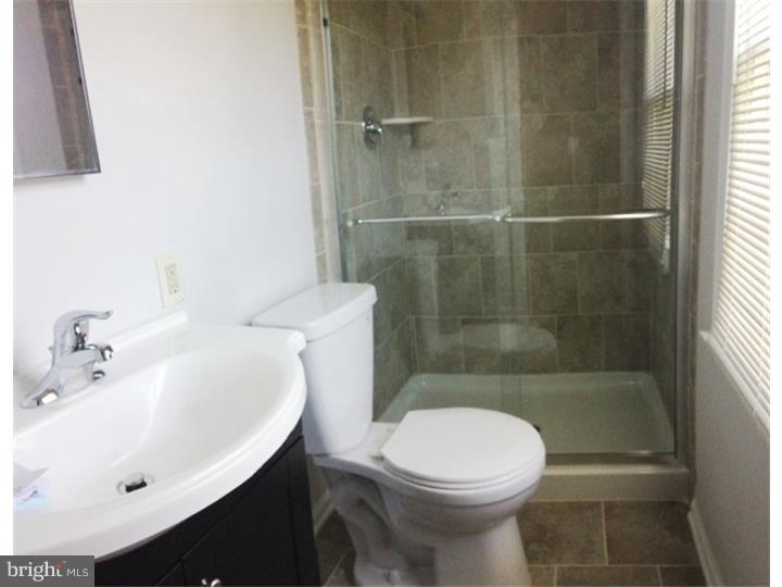 2500 Yellowstone Road Cinnaminson, NJ 08077 - Photo 7 of 20 Master Bathroom