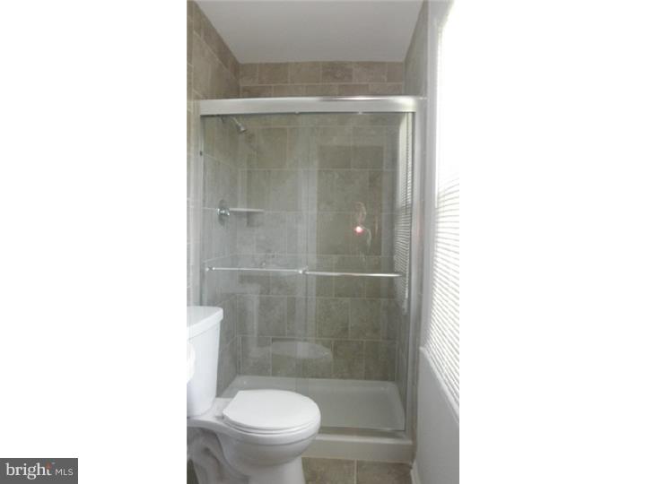 2500 Yellowstone Road Cinnaminson, NJ 08077 - Photo 9 of 20 Master Bathroom