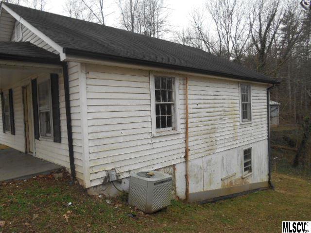147 Hibriten Mountain Road Lenoir, NC 28645 - Photo 7 of 17