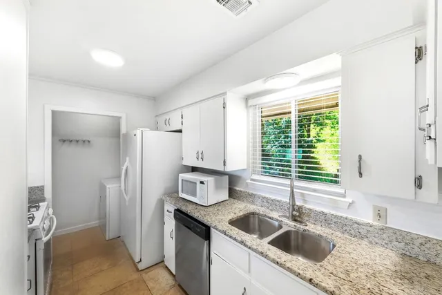 $2,700 | 6210 Shadow Valley Drive, Unit A, Austin, TX 78731