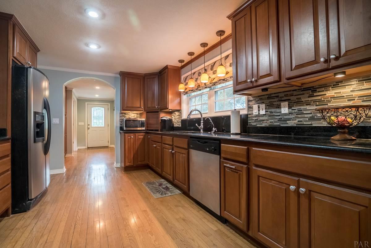 7255 Tidwell Road Pace, FL 32571 - Photo 7 of 46