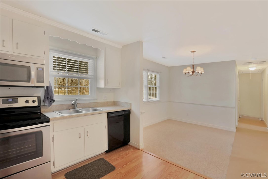 2114 Chestnut Oaks Road Powhatan, VA 23139 - Photo 13 of 29 Gallery Image 13