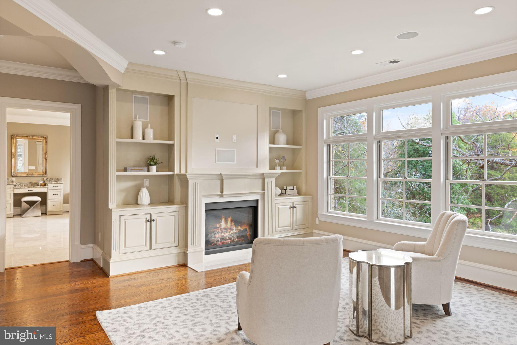 1105 Towlston Road McLean, VA 22102 - Photo 28 of 50 Primary suite sitting rm w/ built-ins & fireplace