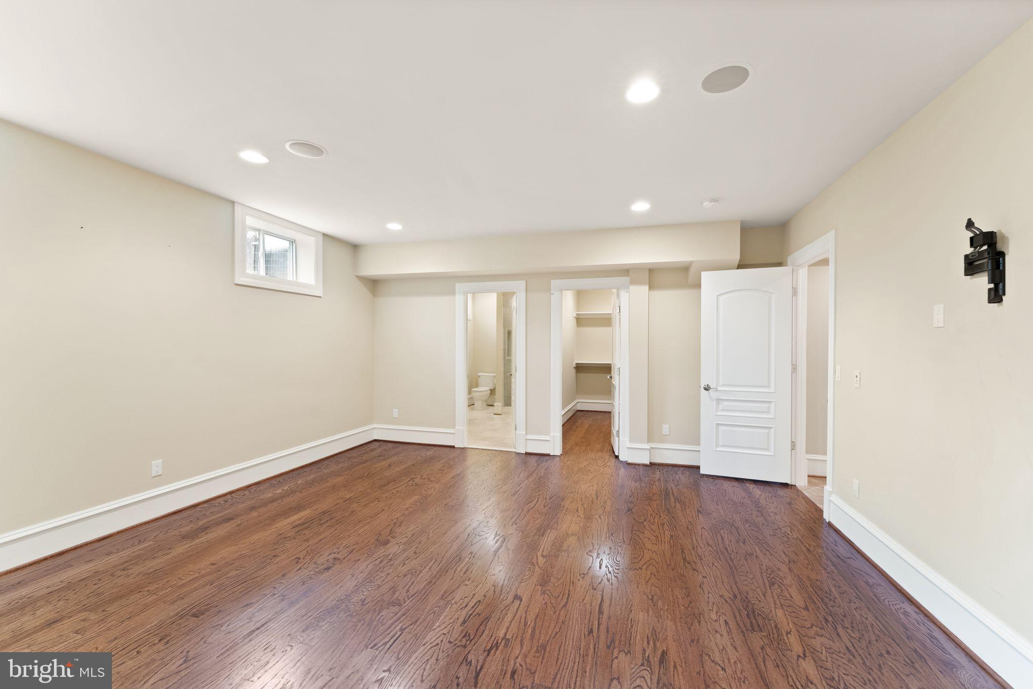 1105 Towlston Road McLean, VA 22102 - Photo 46 of 50 Lower level au-pair suite