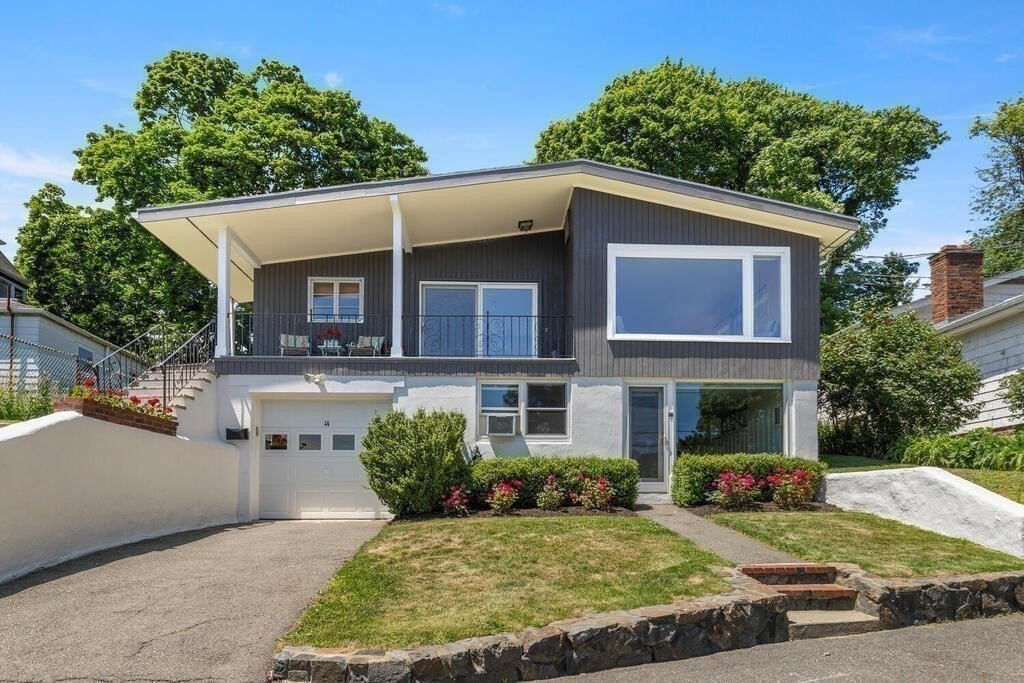 14 Howe Road Nahant, MA 01908 - Photo 1 of 35 Gallery Image 1