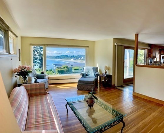 14 Howe Road Nahant, MA 01908 - Photo 16 of 35 Gallery Image 16