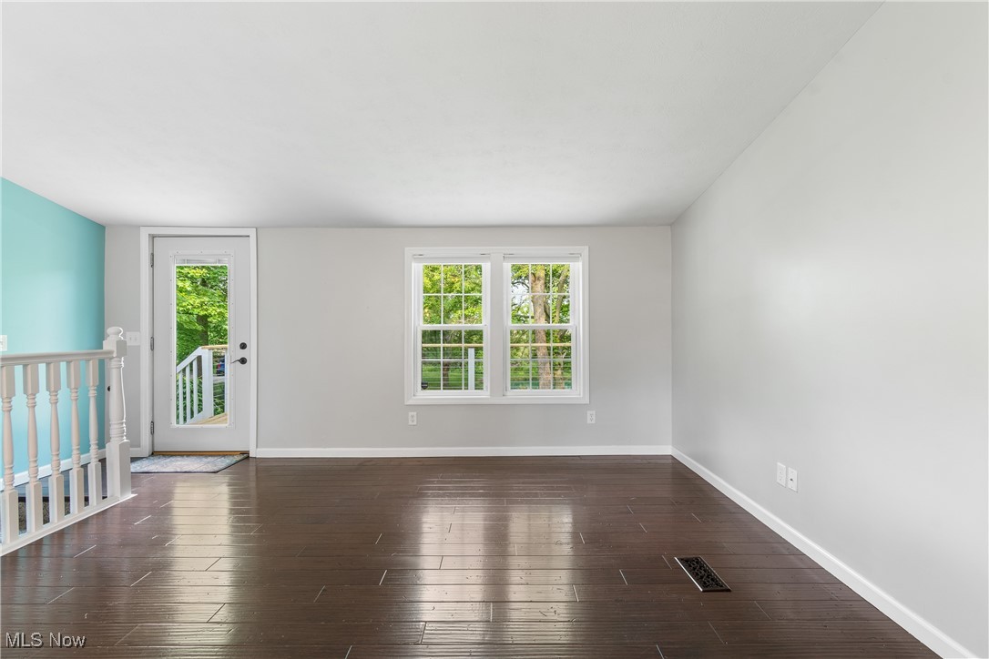9389 Zimmerman Road Wooster, OH 44691 - Photo 8 of 36 Gallery Image 8