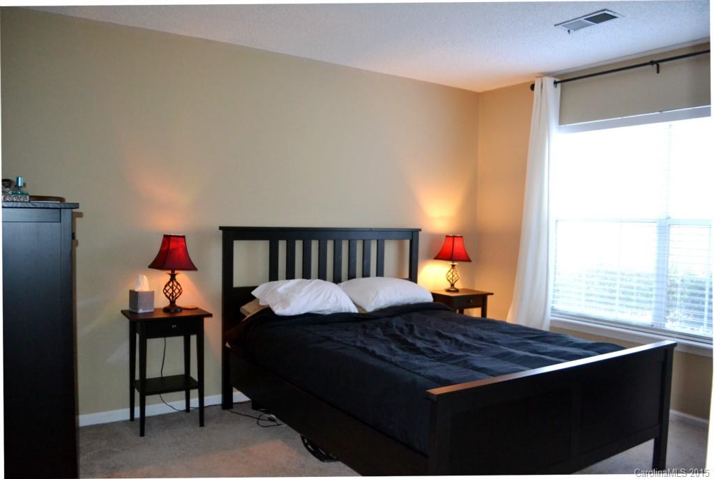 5011 Sharon Road, Unit K Charlotte, NC 28210 - Photo 4 of 15 Gallery Image 4