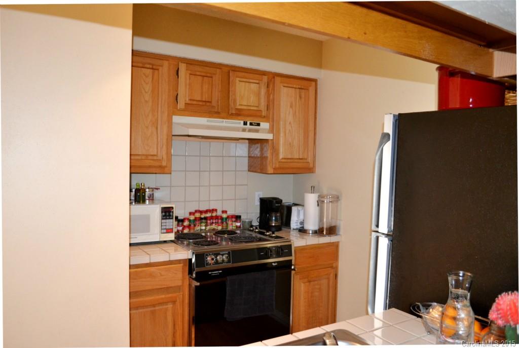 5011 Sharon Road, Unit K Charlotte, NC 28210 - Photo 6 of 15 Gallery Image 6