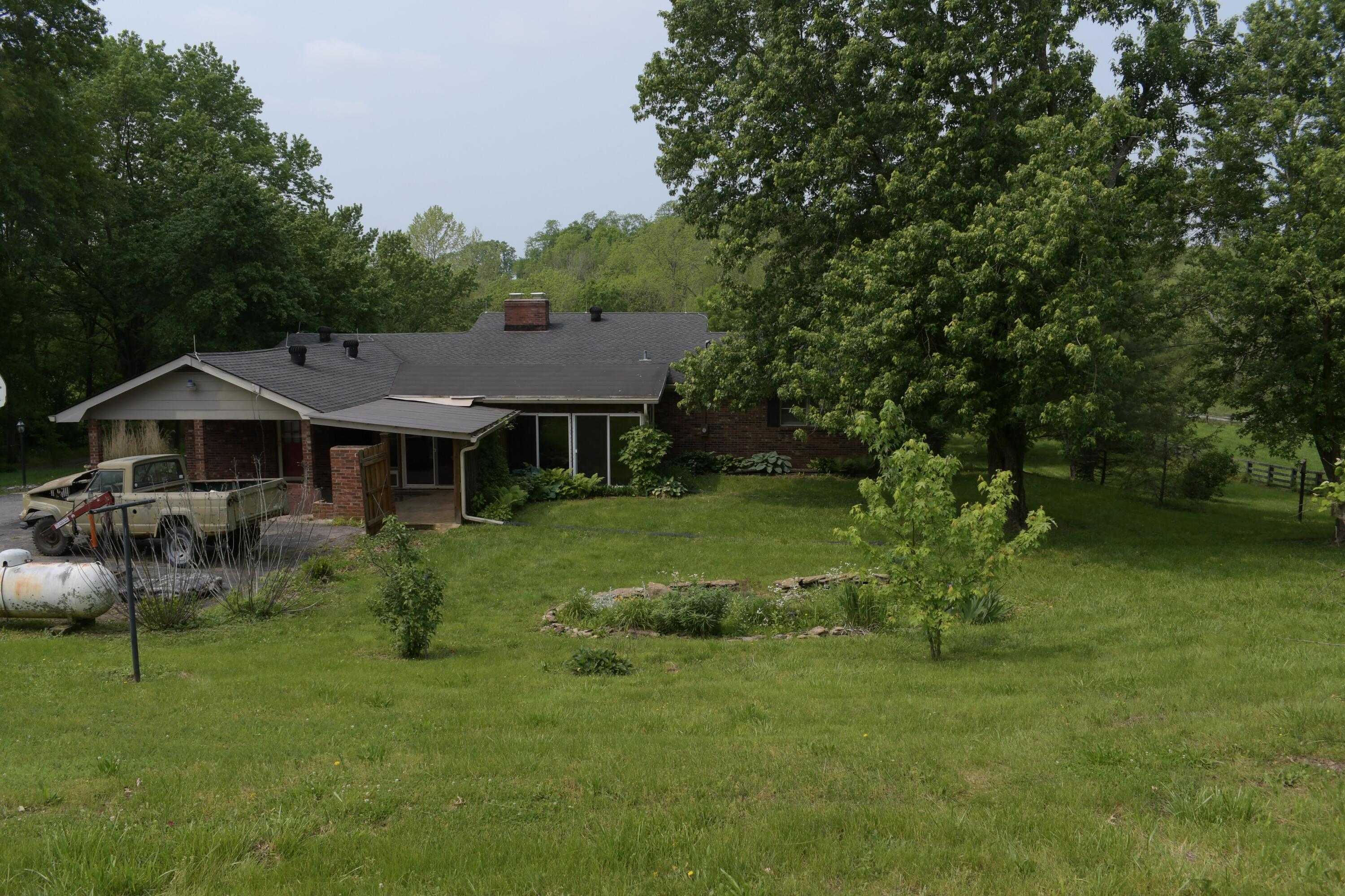 380 L E Junction Road Winchester, KY 40391 - Photo 6 of 82 Outside-22