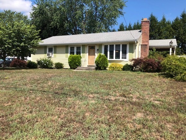 216 Mallowhill Road Springfield, MA 01129 - Photo 1 of 15 a front view of a house with a garden