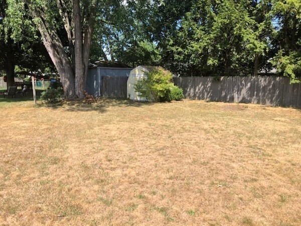 216 Mallowhill Road Springfield, MA 01129 - Photo 13 of 15 a view of a backyard
