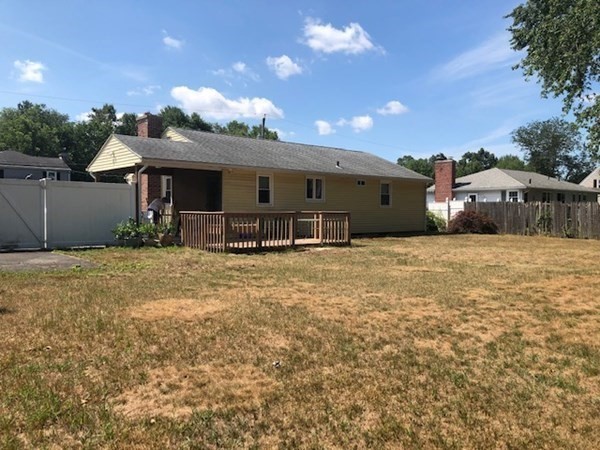 216 Mallowhill Road Springfield, MA 01129 - Photo 15 of 15 a front view of a house with garden