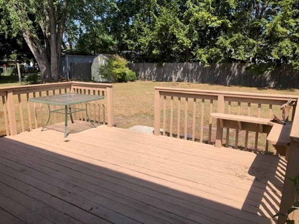 216 Mallowhill Road Springfield, MA 01129 - Photo 10 of 15