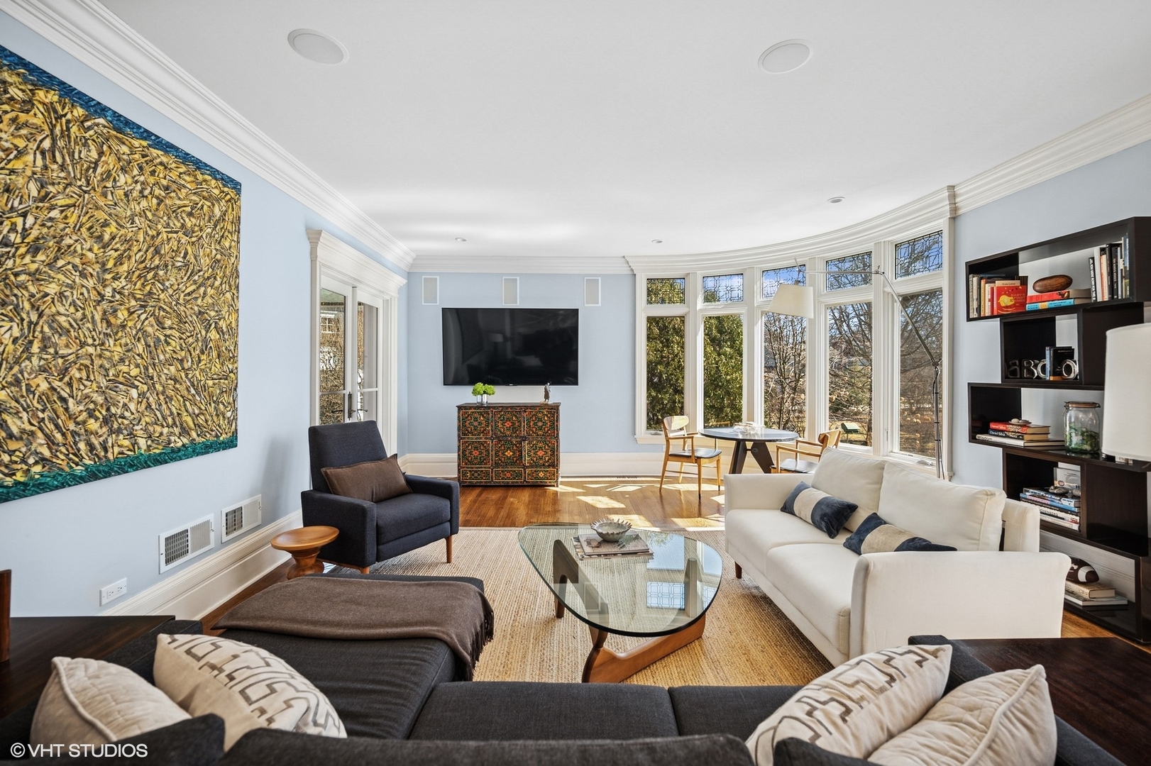 644 Oak Street Winnetka, IL 60093 - Photo 13 of 40 a living room with furniture or couch and a flat screen tv