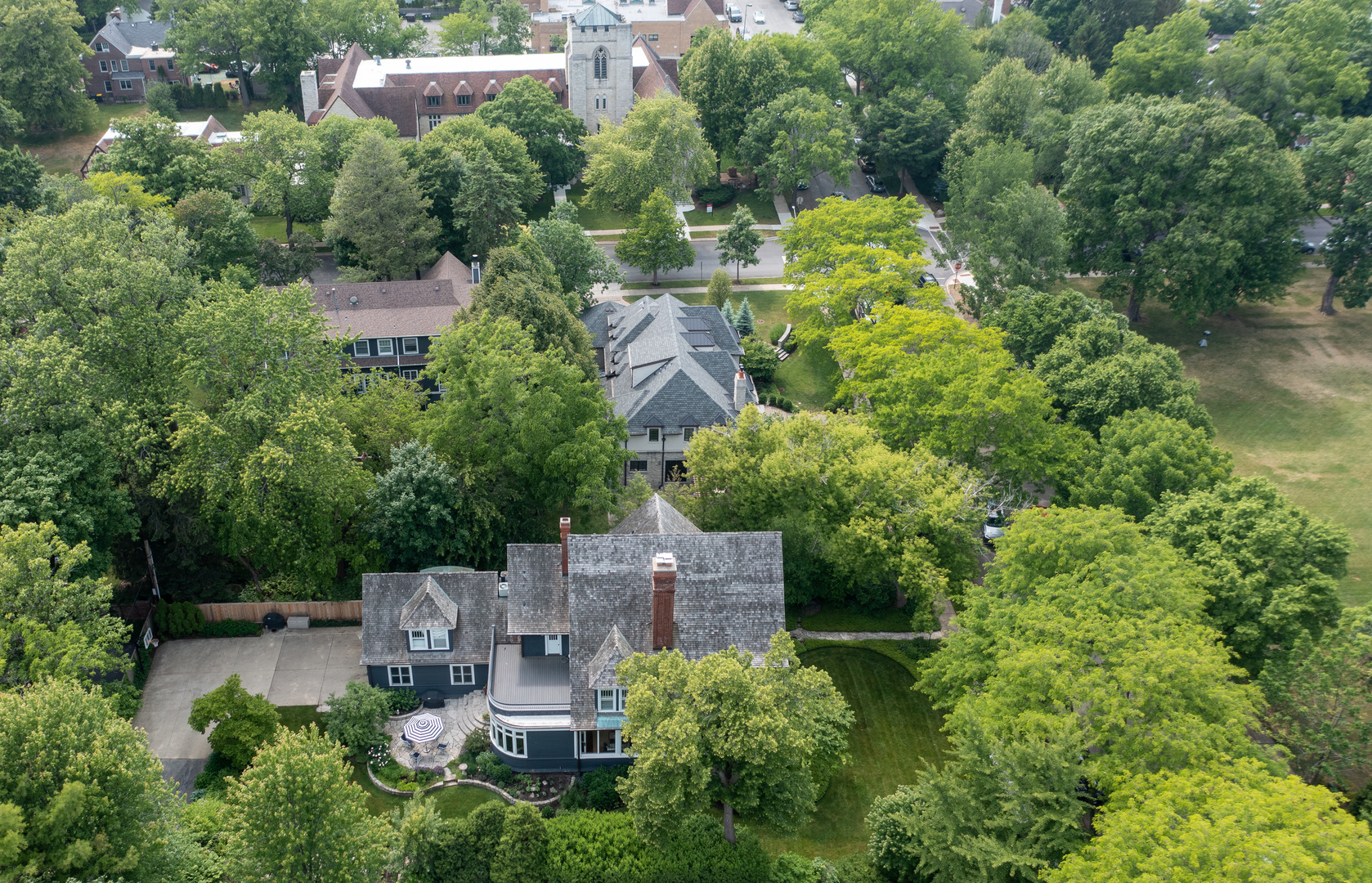 644 Oak Street Winnetka, IL 60093 - Photo 40 of 40 an aerial view of a house with yard swimming pool and outdoor seating