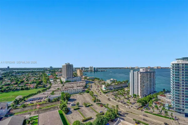$3,100 | 7601 East Treasure Drive, Unit 2205, North Bay Village, FL 33141