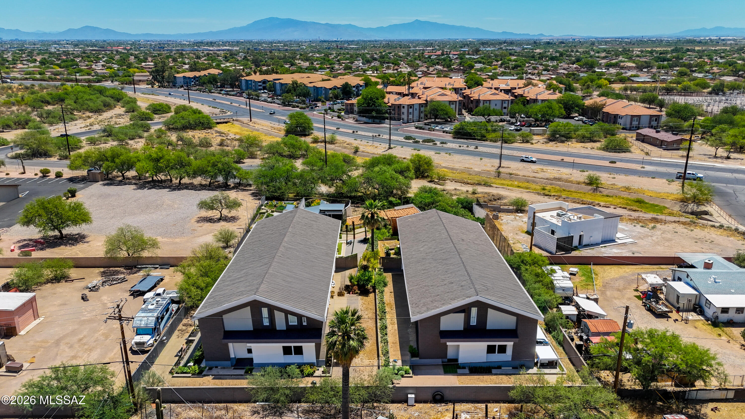 5522 South Rosepine Road Tucson, AZ 85746 - Photo 4 of 31