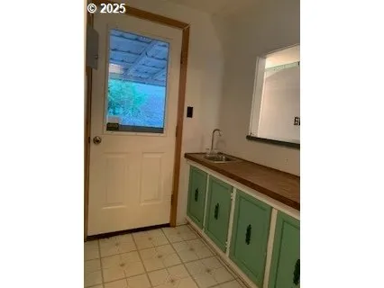 $395,000 | 5979 Willis Creek Road, Winston, OR 97496